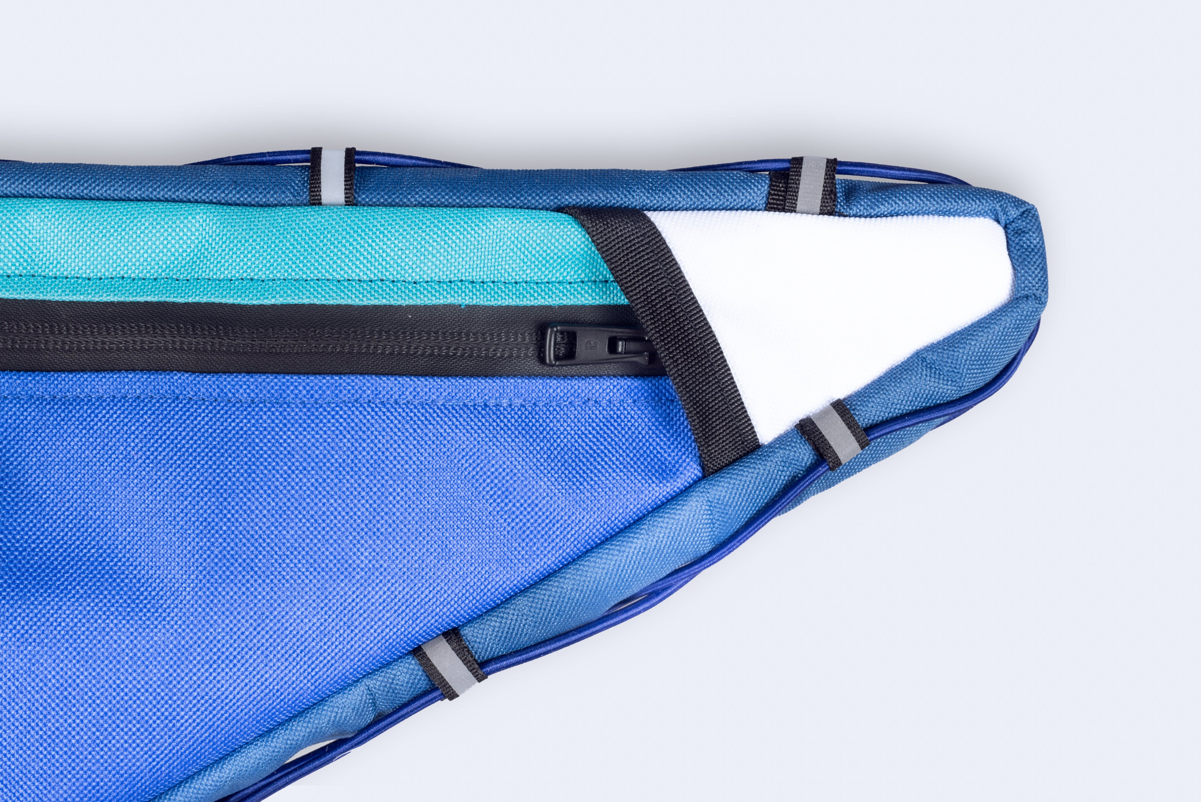 Le Petit Porteur Triangle Frame bag