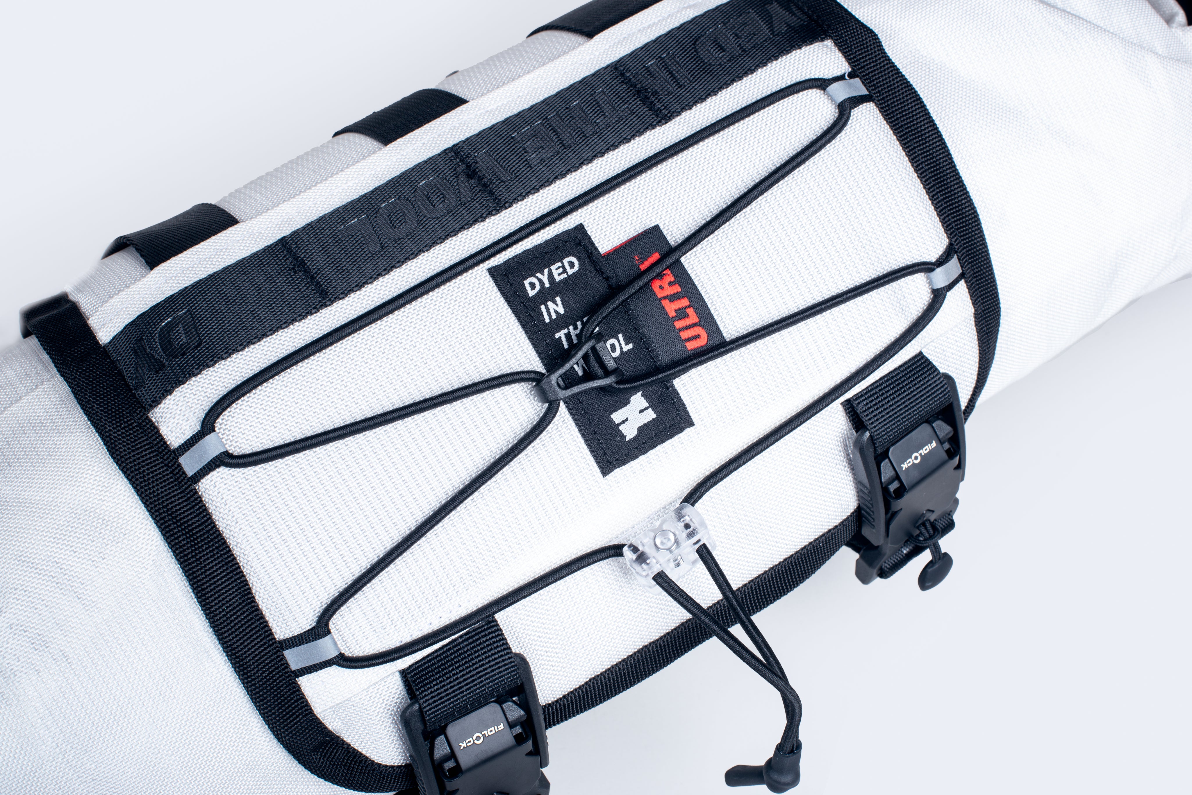 Front elastic and reflective details